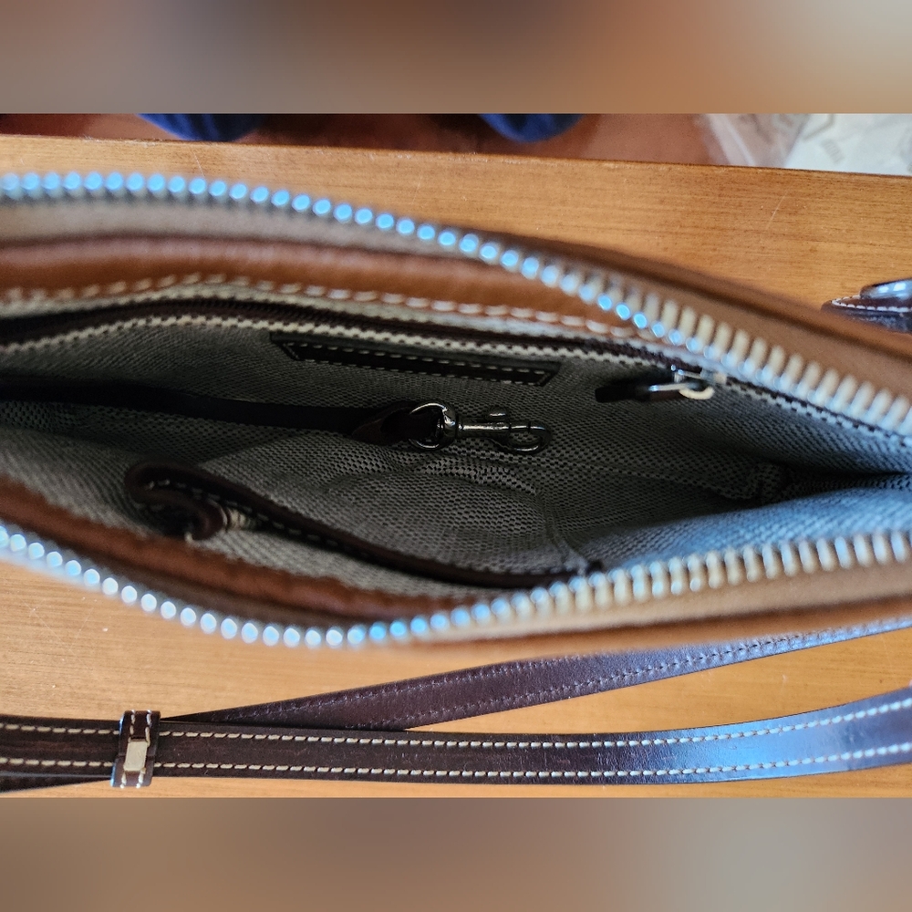 Dooney & Bourke Brown Leather Shoulder Bag - Picture 5 of 8
